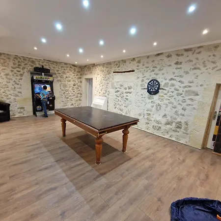 Holiday home Les 3 Sapins De Guillemet